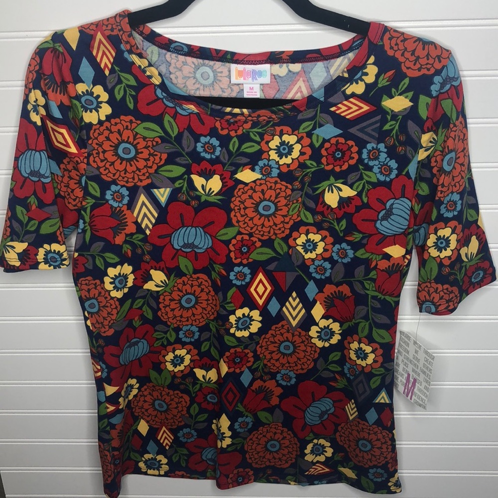 LuLaRoe Gigi top